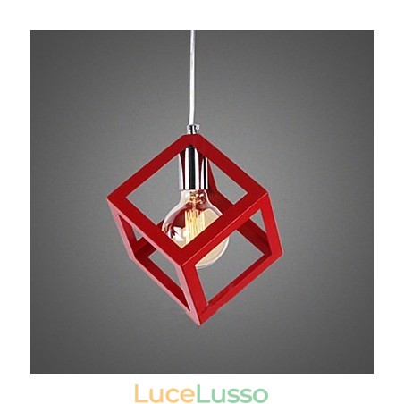 Lampadario in metallo dipinto in stile mini classico tradizionale Lampadario in metallo dipinto in stile mini classico tradizionale