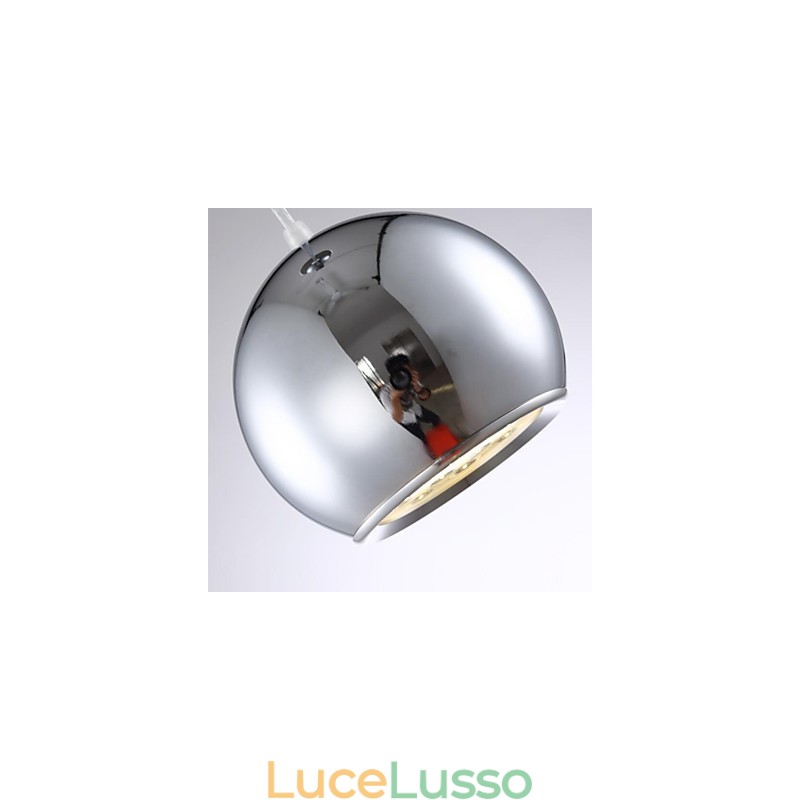 Lampada a sospensione moderna e contemporanea in metallo elettroplaccato a forma di globo