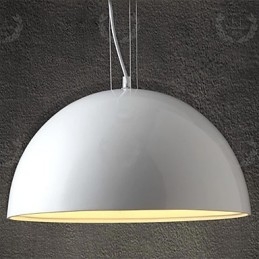 Lampada a sospensione moderna in resina dipinta e contemporanea