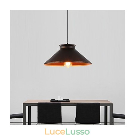 Lampada a sospensione in metallo di Retro Designers Lampada a sospensione in metallo di Retro Designers