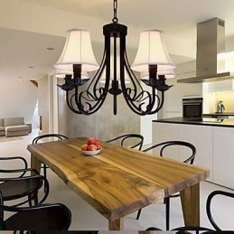 Lampadario tradizionale classico in ottone antico