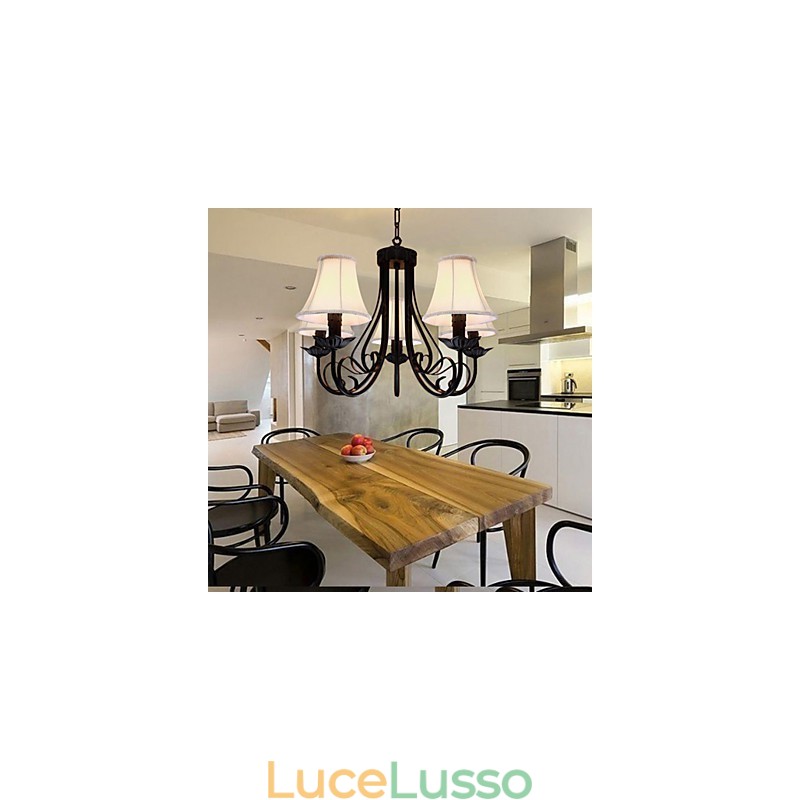 Lampadario tradizionale classico in ottone antico