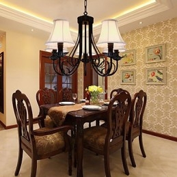 Lampadario tradizionale classico in ottone antico