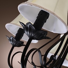 Lampadario tradizionale classico in ottone antico