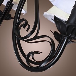 Lampadario tradizionale classico in ottone antico