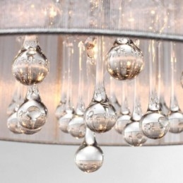Lampadario tradizionale classico in metallo cromato di cristallo