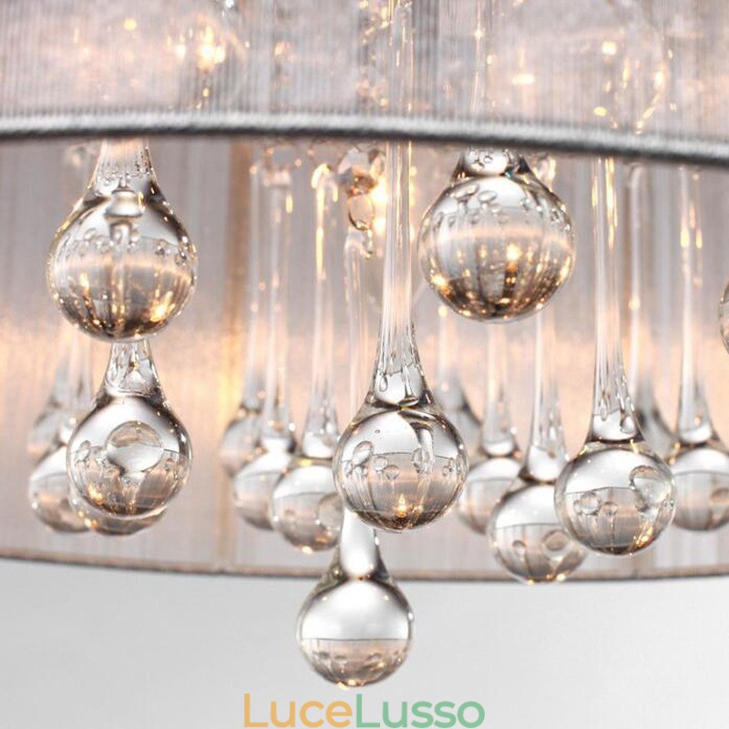 Lampadario tradizionale classico in metallo cromato di cristallo