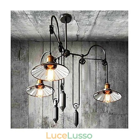 Lampadario in metallo dipinto in stile mini country vintage Lampadario in metallo dipinto in stile mini country vintage