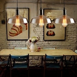 Lampada a sospensione in vetro con illuminazione retrò