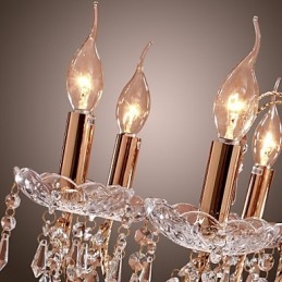 Elegante lampadario di cristallo con 9 luci
