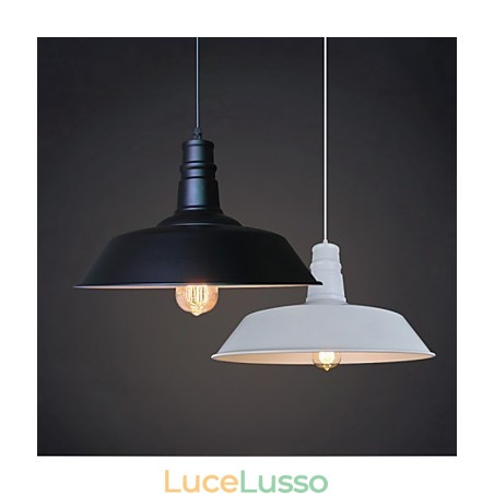 Lampada a sospensione in metallo di Retro Designers Lampada a sospensione in metallo di Retro Designers