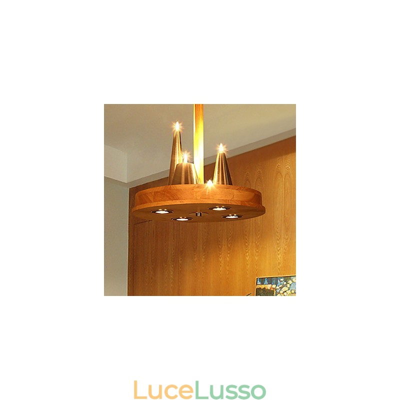 Pendente in legno massello caldo ed elegante americano