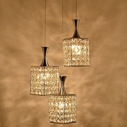 Lampadario a sospensione in cristallo K9 con struttura in metallo a 3 luci, lampadina a goccia