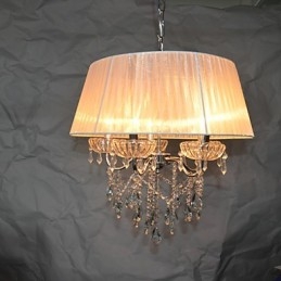 Delicato modello di sospensione chic a 5 luci con fiori