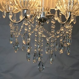 Delicato modello di sospensione chic a 5 luci con fiori