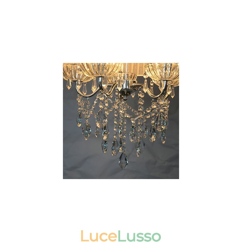 Delicato modello di sospensione chic a 5 luci con fiori