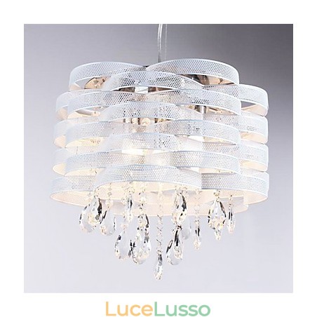 Elegante lampada a sospensione in cristallo con 3 luci Elegante lampada a sospensione in cristallo con 3 luci