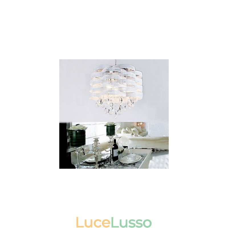 Elegante lampada a sospensione in cristallo con 3 luci