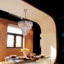 Lussuoso lampadario di cristallo