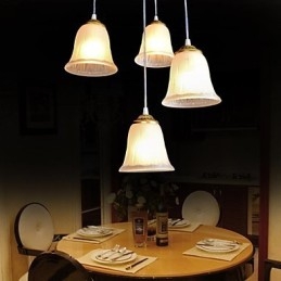 Pendente in bronzo con quattro luci, paralume in vetro, modello europeo retrò classico