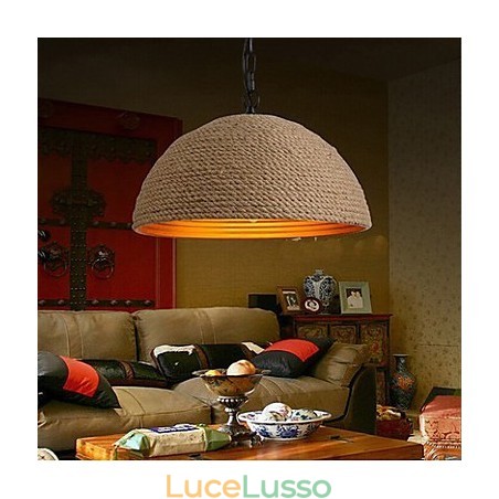 Lampadario in ferro battuto d'epoca, una canapa industriale creativa Lampadario in ferro battuto d'epoca, una canapa industriale creativa
