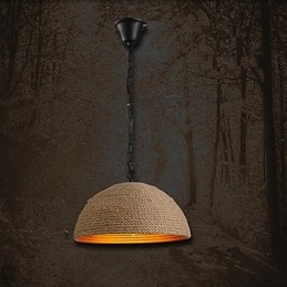 Lampadario in ferro battuto d'epoca, una canapa industriale creativa