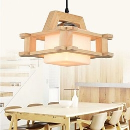 Lampada in legno massello