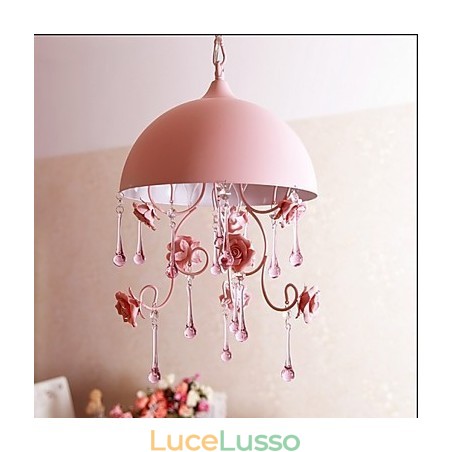 Una piccola lampada da giardino di rose rosa, lampada da principessa in ferro Una piccola lampada da giardino di rose rosa, lampada da principessa in ferro