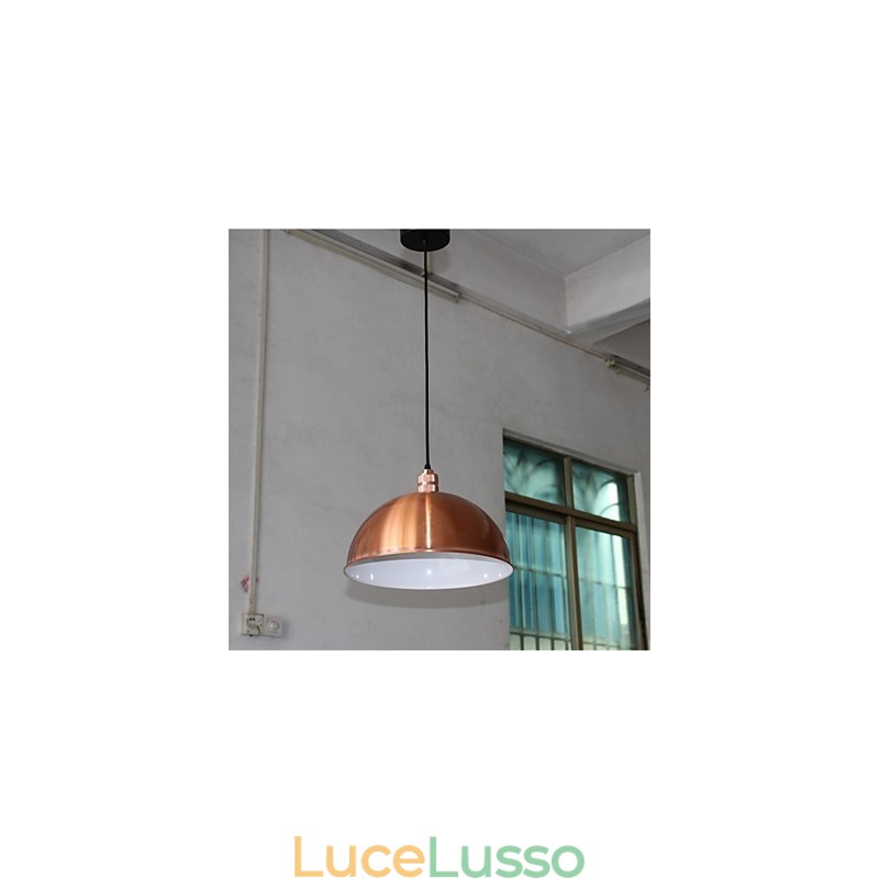Un lampadario retrò in ferro unico