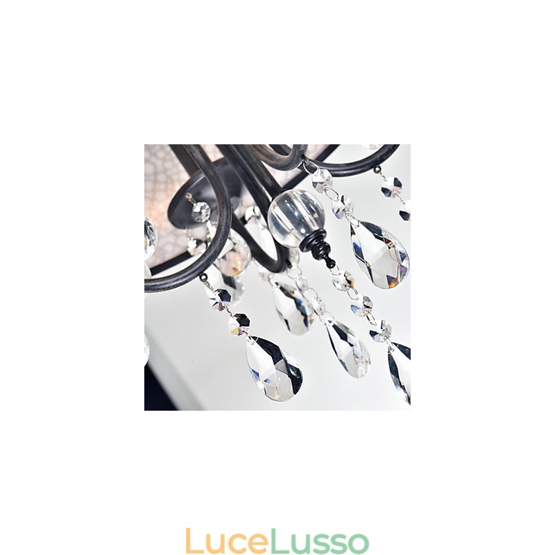 Lampadario in metallo dipinto in cristallo classico tradizionale