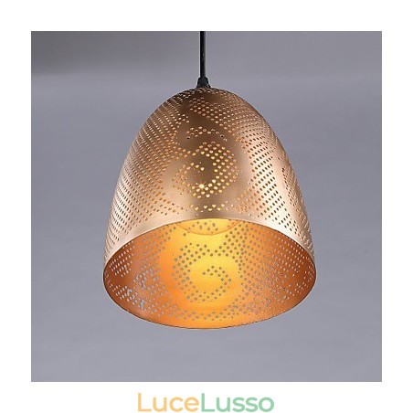 Lampadario moderno in ferro battuto dorato Lampadario moderno in ferro battuto dorato