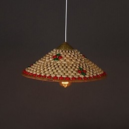 Lampadario a forma di cappello di bambù e caffè