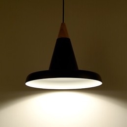Lampade a sospensione moderne contemporanee in metallo