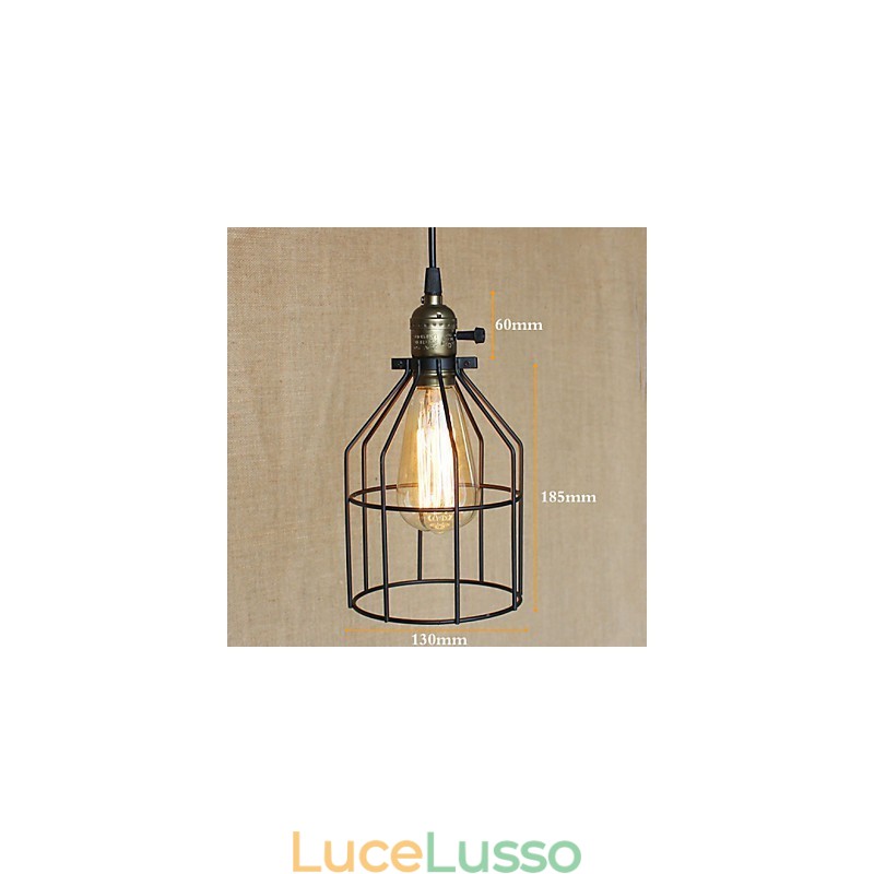 L'industria rurale americana ha assunto un singolo capo per un piccolo lampadario in ferro creativo