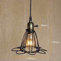 L'industria rurale americana ha assunto un singolo capo per un piccolo lampadario in ferro creativo