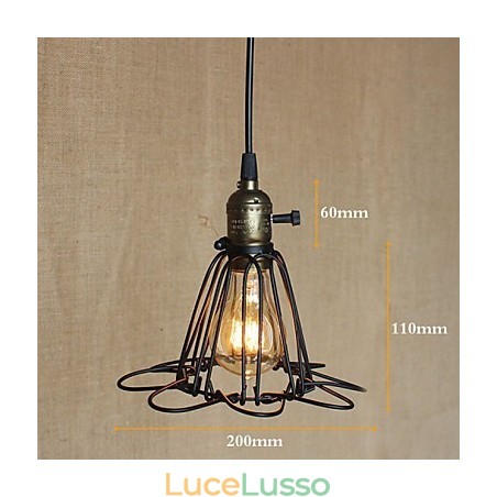 L'industria rurale americana ha assunto un singolo capo per un piccolo lampadario in ferro creativo L'industria rurale americana ha assunto un singolo capo per un piccolo lampadario in ferro creativo