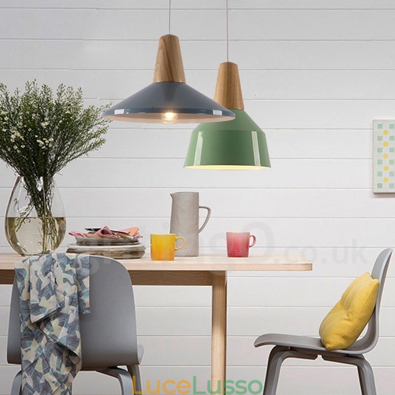 Lampada a sospensione moderna e contemporanea in legno da 1 luce