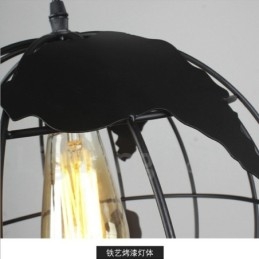 Lampada a sospensione in metallo a forma di globo vintage country