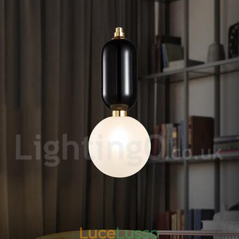 Lampada a sospensione moderna e contemporanea con paralume in vetro