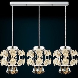 Lampadario a sospensione con fiori e cristalli