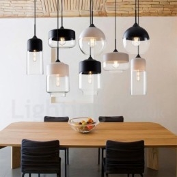 Lampada a sospensione moderna e contemporanea con paralume in vetro