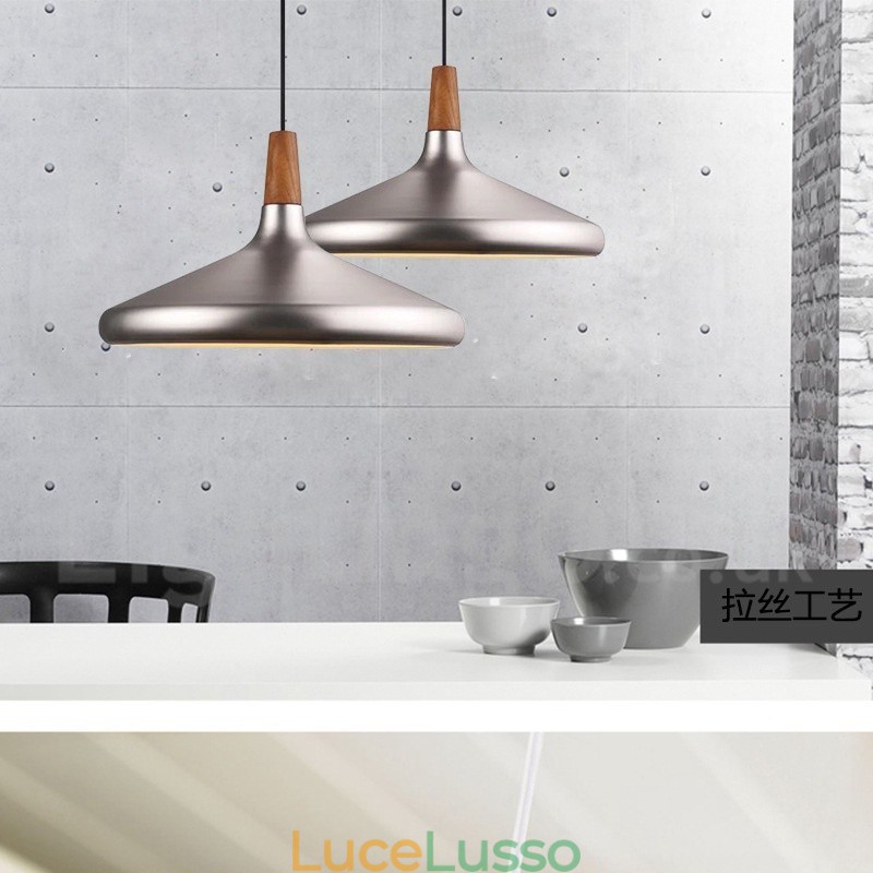 Lampada a sospensione moderna contemporanea in metallo a 1 luce