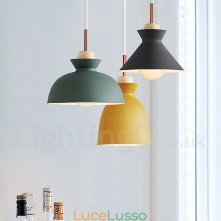 Lampada a sospensione moderna contemporanea in metallo multicolore Lampada a sospensione moderna contemporanea in metallo multicolore