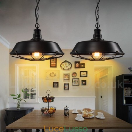 Lampada a sospensione in metallo nero retrò vintage Lampada a sospensione in metallo nero retrò vintage