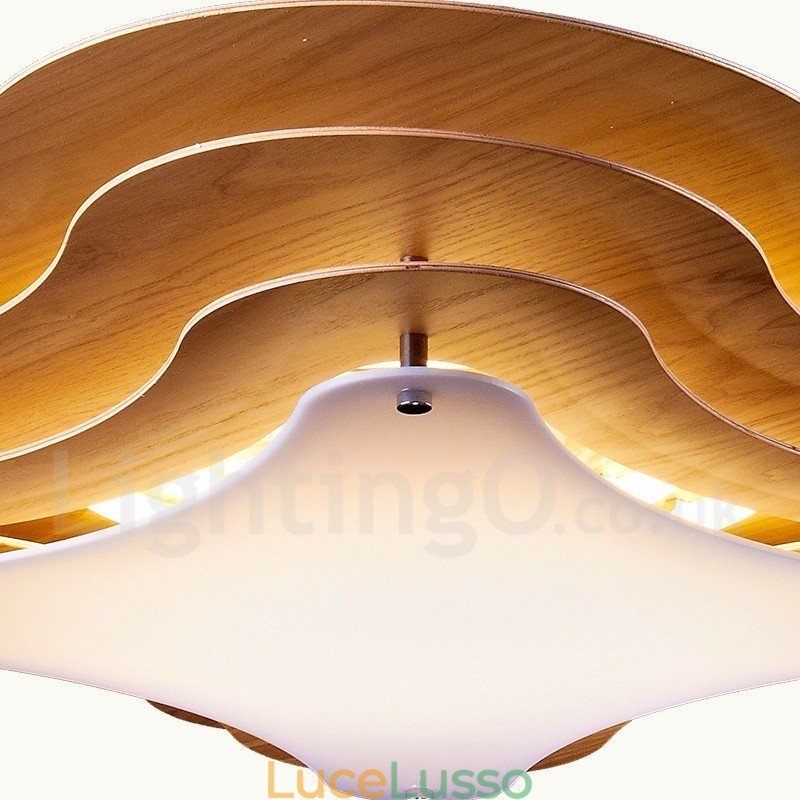 Lampada da soffitto in legno