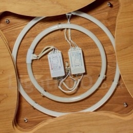 Lampada da soffitto in legno