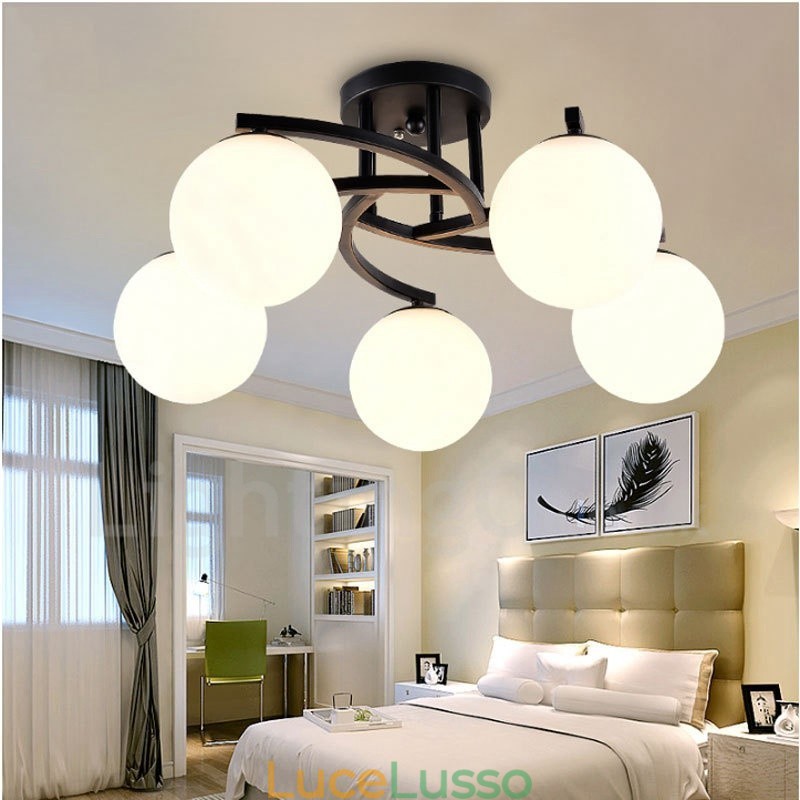 Lampadario rustico integrato a 5 luci con paralume in vetro