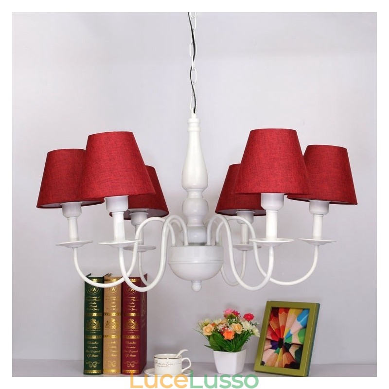 Lampadario tradizionale classico in metallo integrato