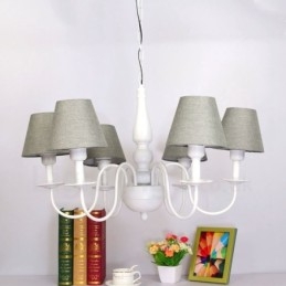 Lampadario tradizionale classico in metallo integrato