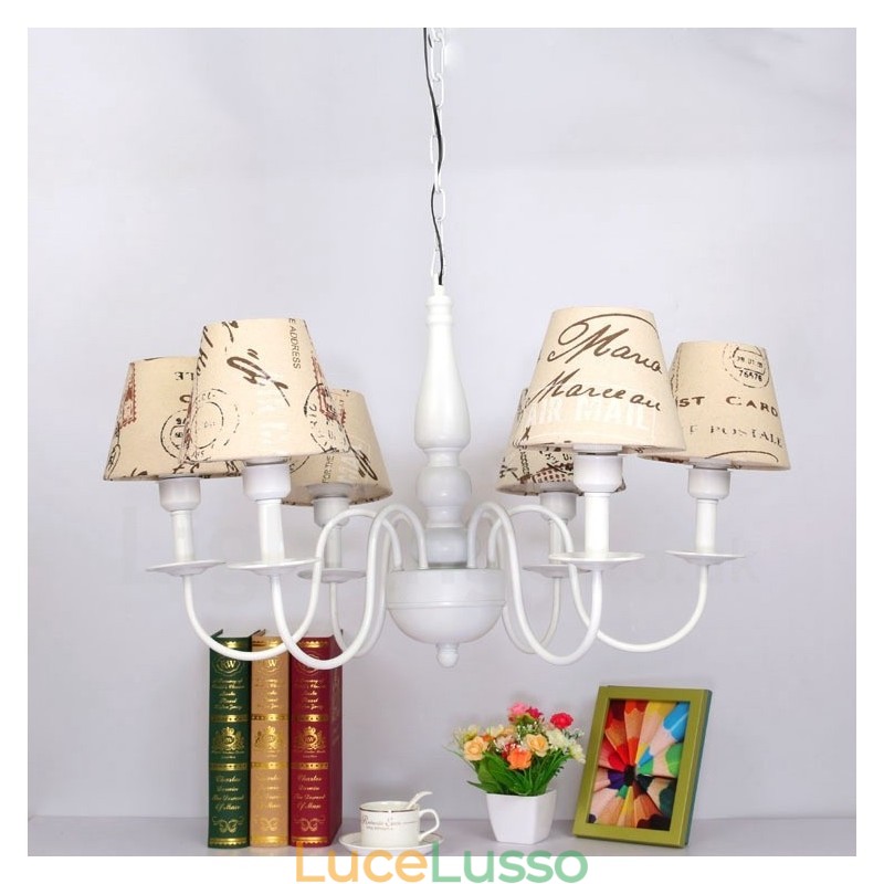 Lampadario tradizionale classico in metallo integrato